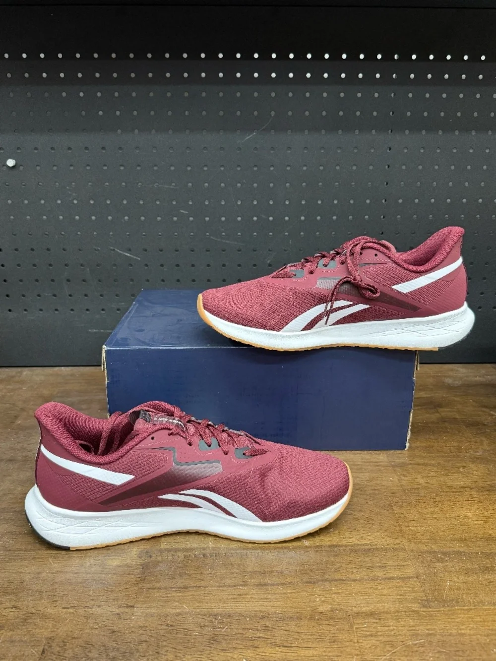 New W/ Box! Men's Energen Run 3 Maroon White Athletic Running Sneakers Size 13